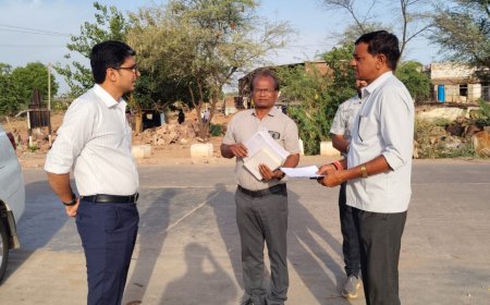 करौली: जिला कलेक्टर ने किया कैलादेवी बायपास का औचक निरीक्षण, अधिकारियों को दी गुणवत्ता बनाए रखने की कड़ी हिदायत