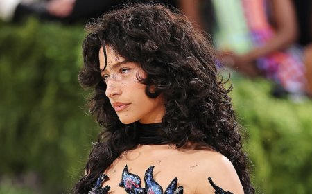 Met Gala 2026: डेब्यू मैच में ओडेसा एज़ियन ने खुद किया अपना मेकअप और हेयरस्टाइल; जानें क्यों नहीं ली एक्सपर्ट्स की मदद