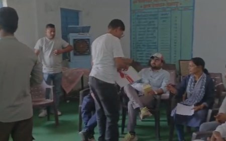 दमोह: PM आवास की किस्त के बदले रिश्वत लेते तेजगढ़ पंचायत सचिव गिरफ्तार, लोकायुक्त की बड़ी कार्रवाई