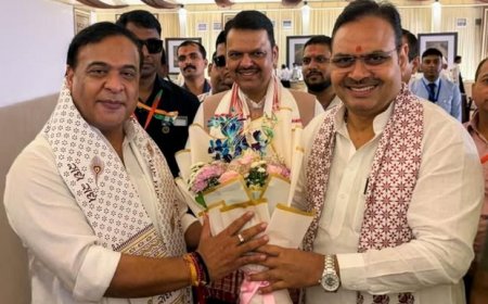 गुवाहाटी में शपथ ग्रहण समारोह: मुख्यमंत्री भजनलाल शर्मा ने डॉ. हिमंत बिस्वा सरमा को दी बधाई; असम में नई सरकार का आगाज