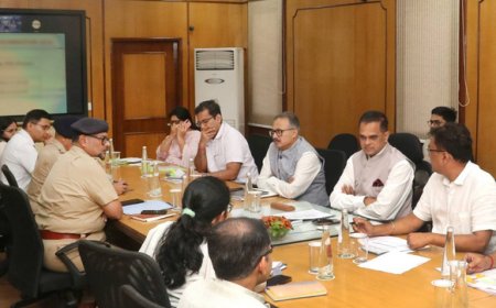 यूपीएससी सिविल सेवा प्री परीक्षा 2026 की तैयारियां तेज: मुख्य सचिव वी. श्रीनिवास ने दिए निर्बाध बिजली, सुरक्षा और मुस्तैदी के निर्देश