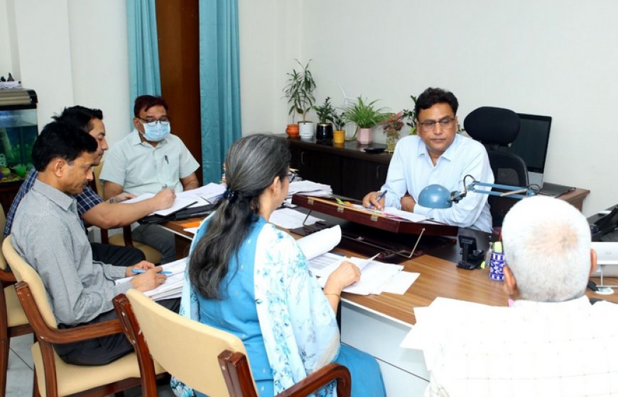 बजट घोषणाओं और सरकारी योजनाओं की प्रगति पर समीक्षा: अतिरिक्त मुख्य सचिव ने दिए प्रभावी क्रियान्वयन के निर्देश