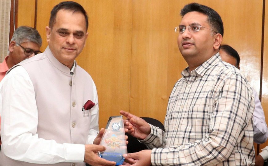 जनगणना 2026: स्वगणना अभियान में जयपुर जिला प्रदेश में अव्वल, मुख्य सचिव ने जिला कलेक्टर और नगर निगम आयुक्त को किया सम्मानित